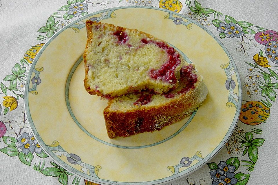 Sandkuchen - Gugelhupf mit Himbeermark