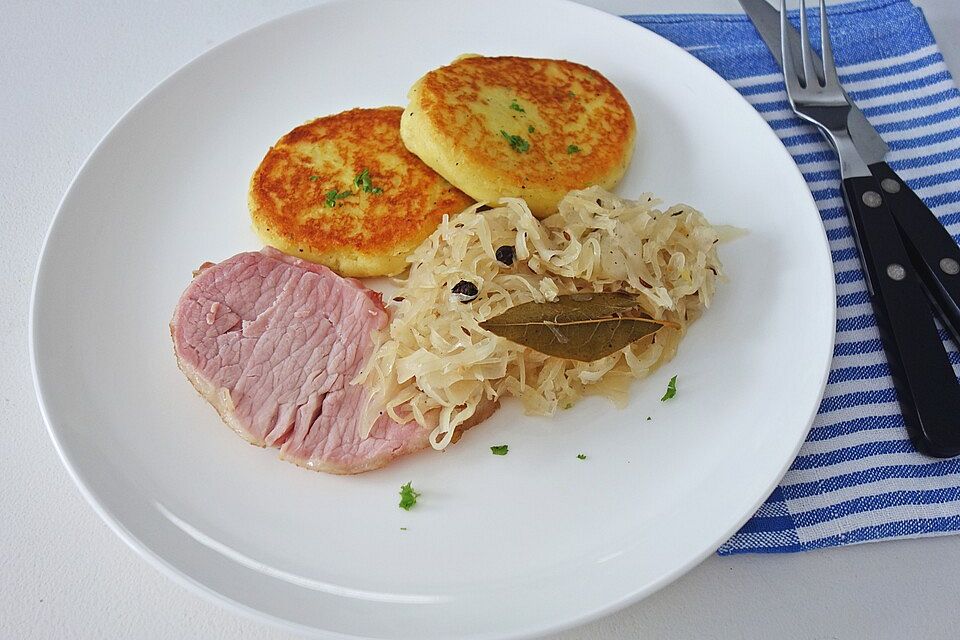 Kasseler mit Sauerkraut und Püree