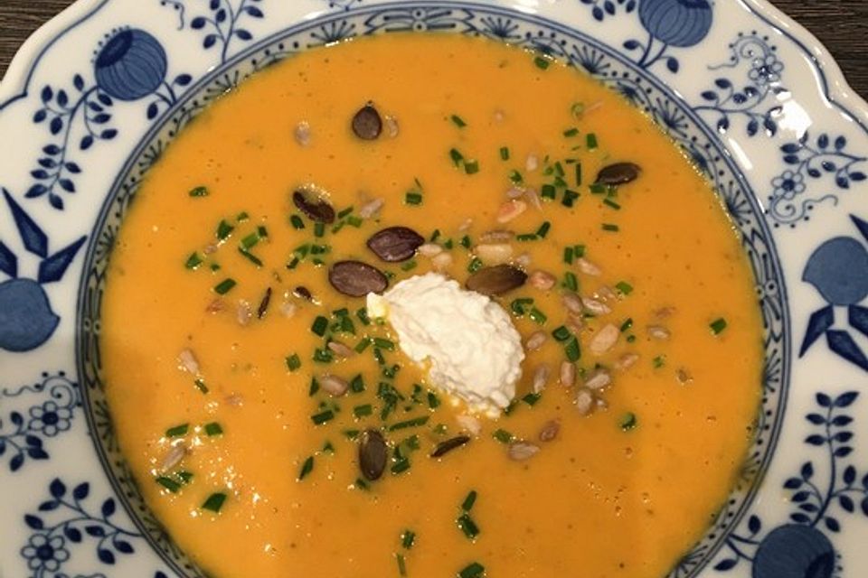 Möhren - Orangen - Ingwer- Suppe