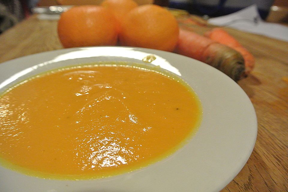 Möhren - Orangen - Ingwer- Suppe