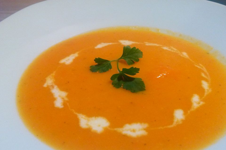 Möhren - Orangen - Ingwer- Suppe