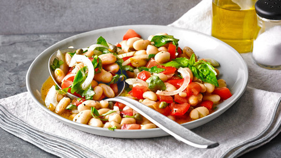 Salat mit weißen Bohnen und Tomaten von daja