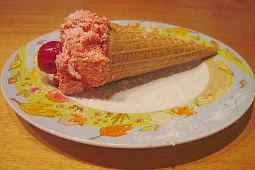Raffaello - Kirsch - Mousse in der Eistüte