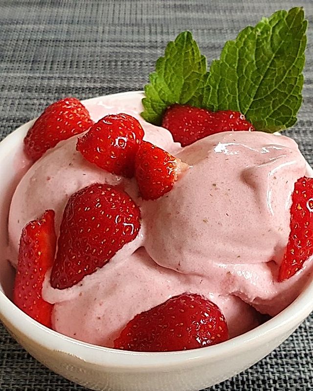 Erdbeer - Joghurt - Eis