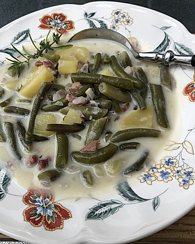 Schnippelbohnen - Suppe