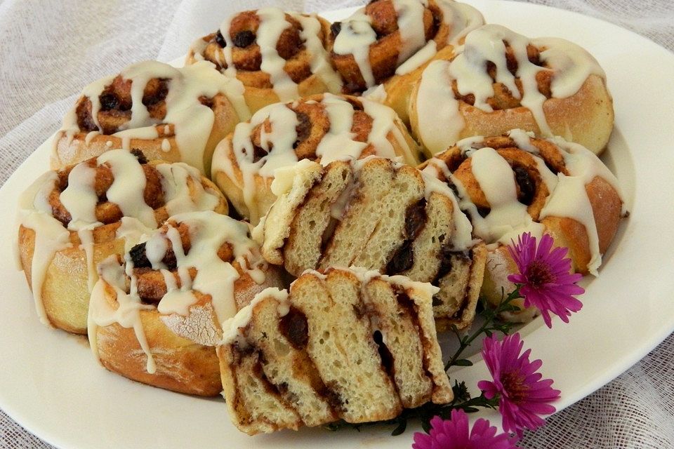 Raisin Cinnamon Rolls