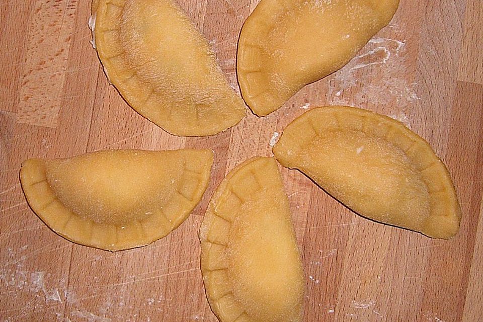 Ricotta - Basilikum Teigtaschen oder Ravioli