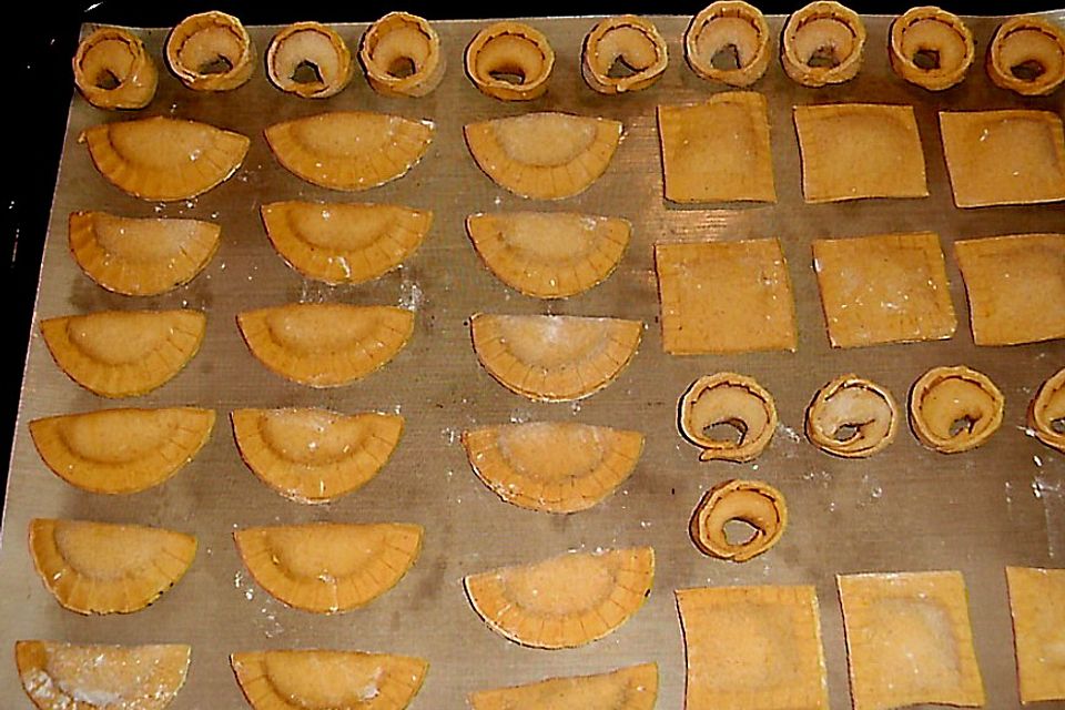 Ricotta - Basilikum Teigtaschen oder Ravioli