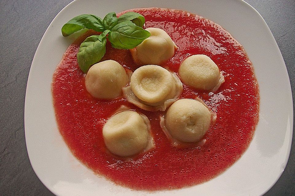 Ricotta - Basilikum Teigtaschen oder Ravioli