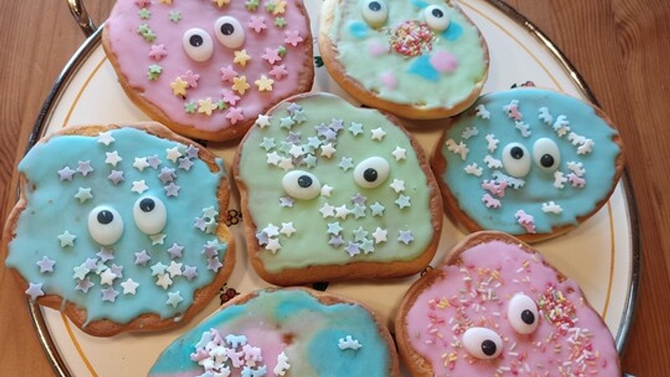 Amerikaner mit Zitronen-Zuckerguss von Nora Amerikaner mit Zitronen-Zuckerguss von Nora