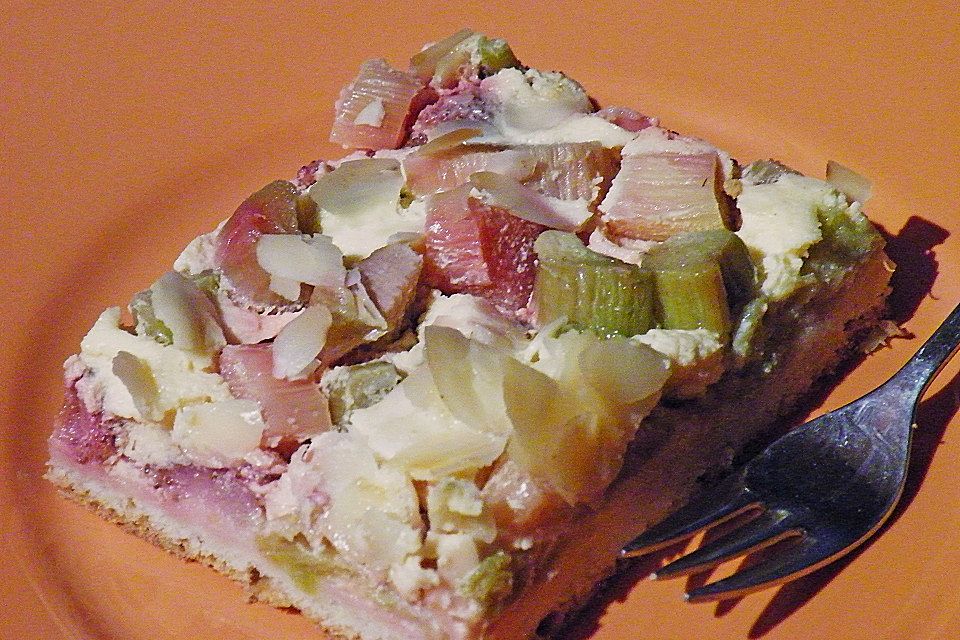 Rhabarber - Erdbeer - Kuchen