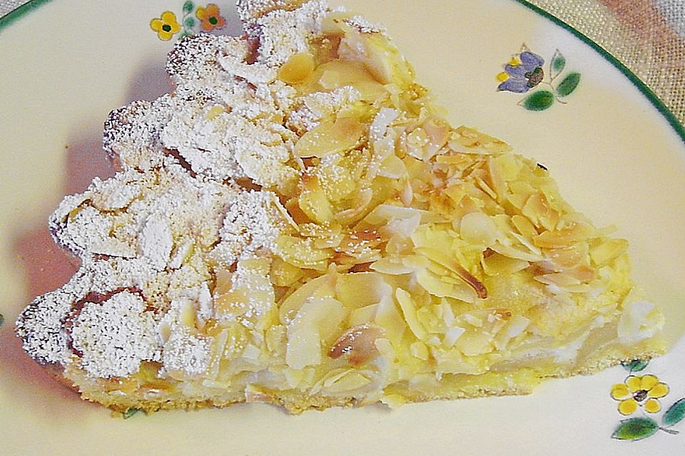 Apfelkuchen mit Amaretto-Sahne-Guss