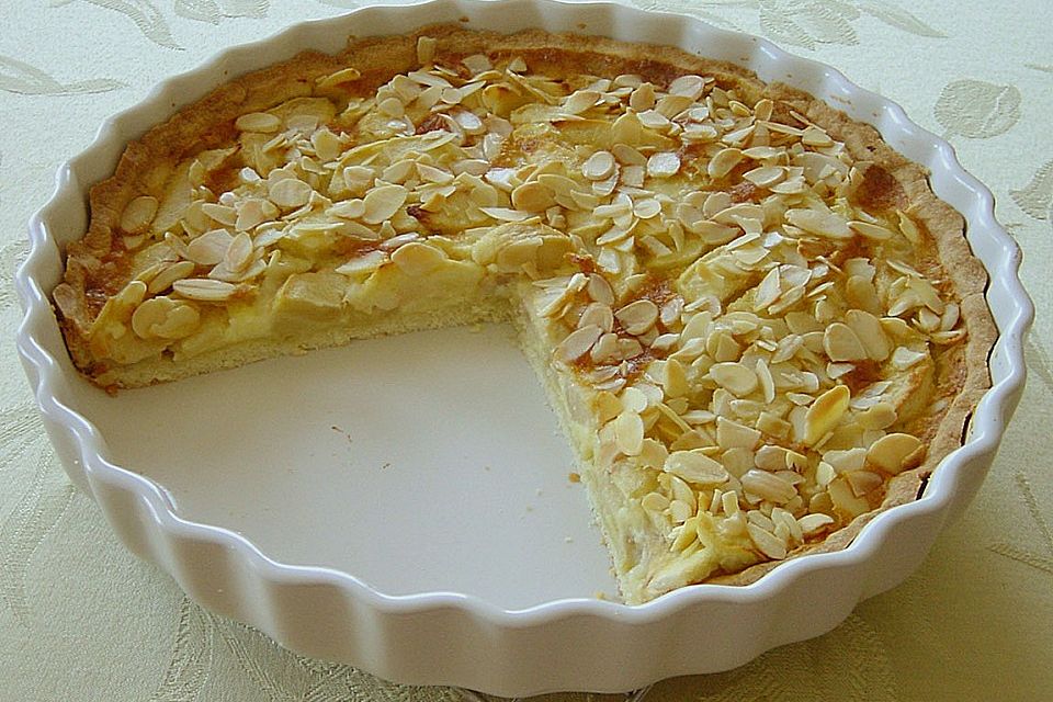 Apfelkuchen mit Amaretto-Sahne-Guss