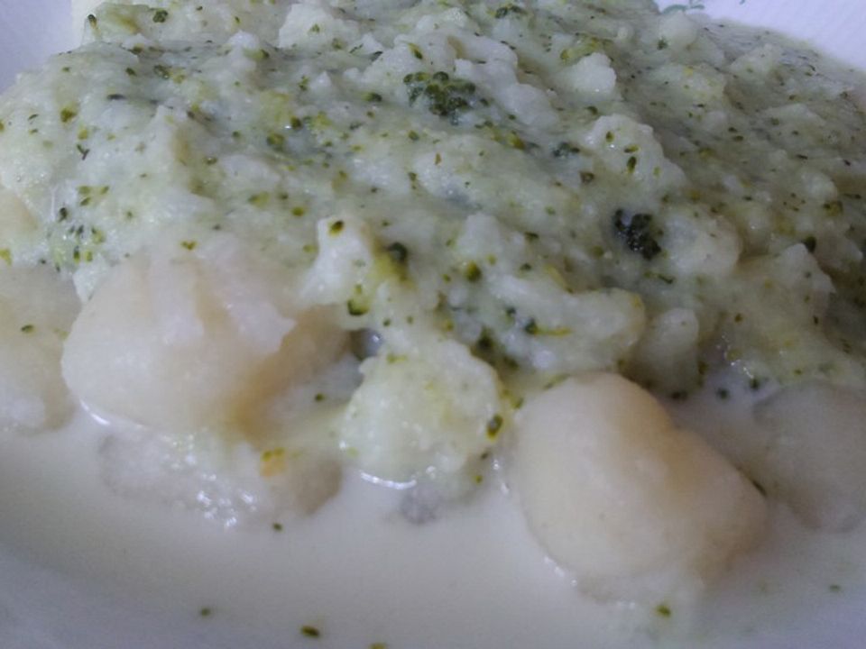 Brokkoli - Gnocchi mit Käsesauce von weihnachtsmaus| Chefkoch