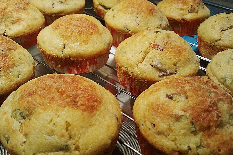 Tomaten - Basilikum - Muffins