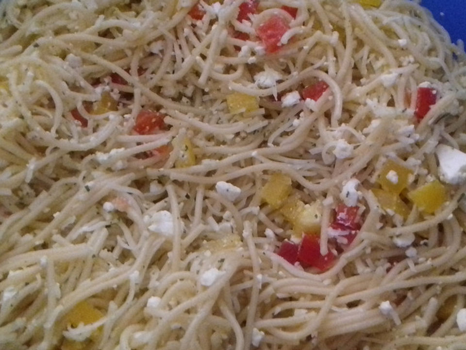 Spaghetti - Salat mit Käse und Feta von Fantasiea| Chefkoch