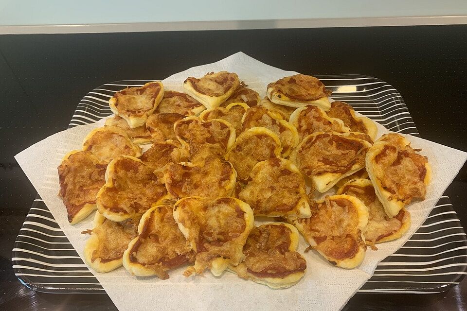 Mini-Snack-Pizzen aus Blätterteig