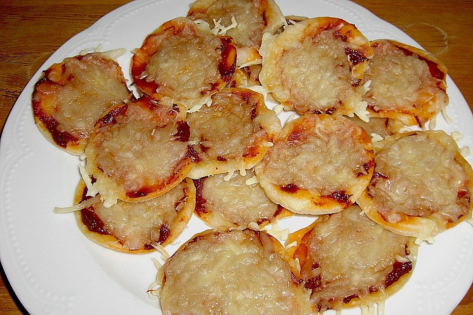 Mini-Snack-Pizzen aus Blätterteig