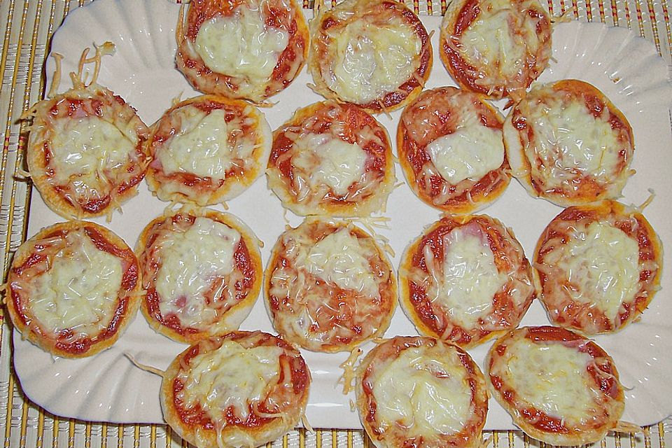 Mini-Snack-Pizzen aus Blätterteig