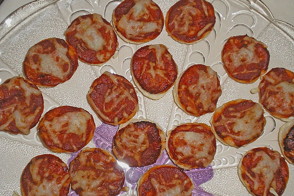 Mini-Snack-Pizzen aus Blätterteig