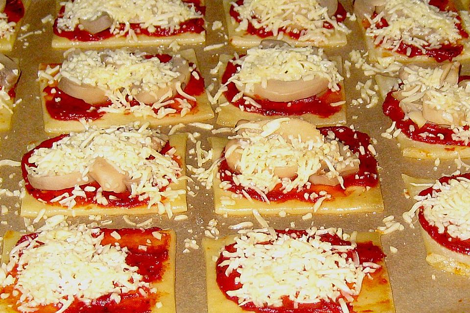 Mini-Snack-Pizzen aus Blätterteig