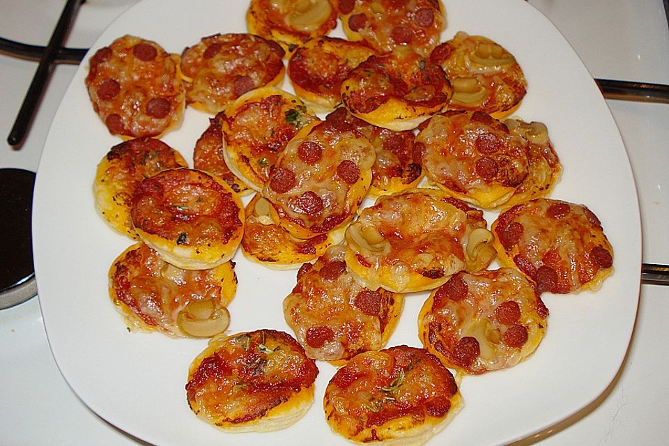 Mini-Snack-Pizzen aus Blätterteig