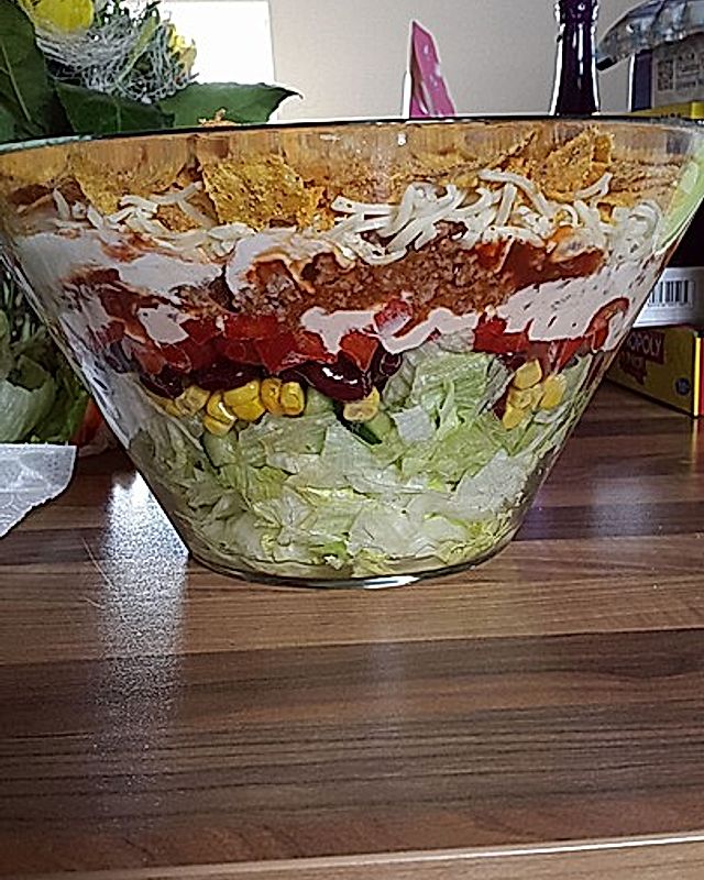 Mexicanischer Schichtsalat
