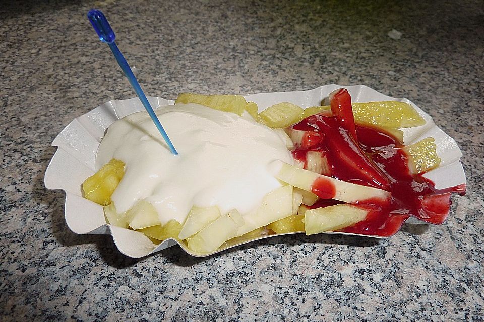 Ananas-Fritten mit Himbeer-Ketchup