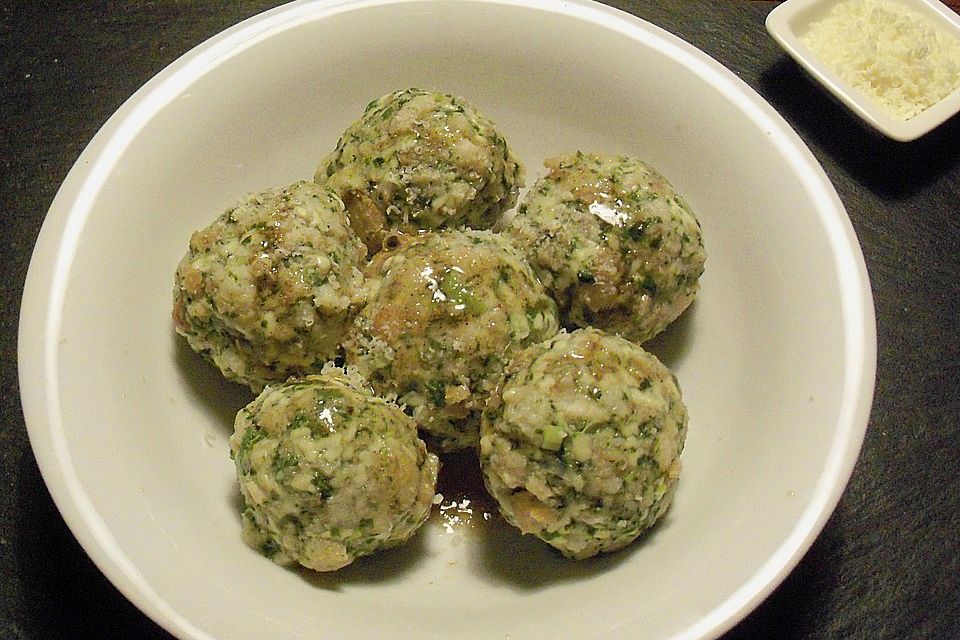 Spinatkäseknödel