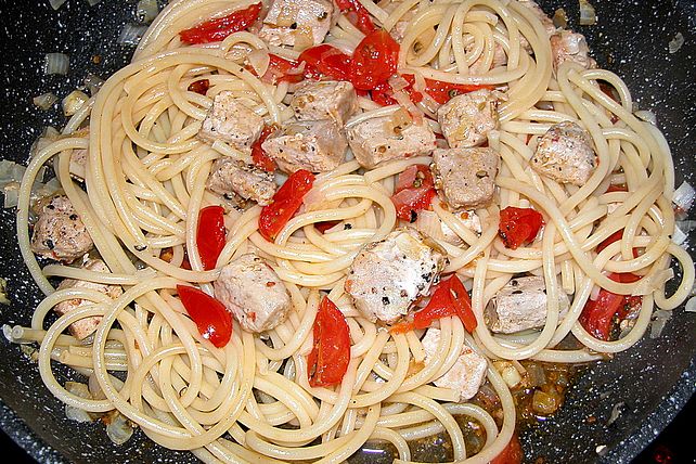 Pasta mit Thunfisch und Tomaten| Chefkoch