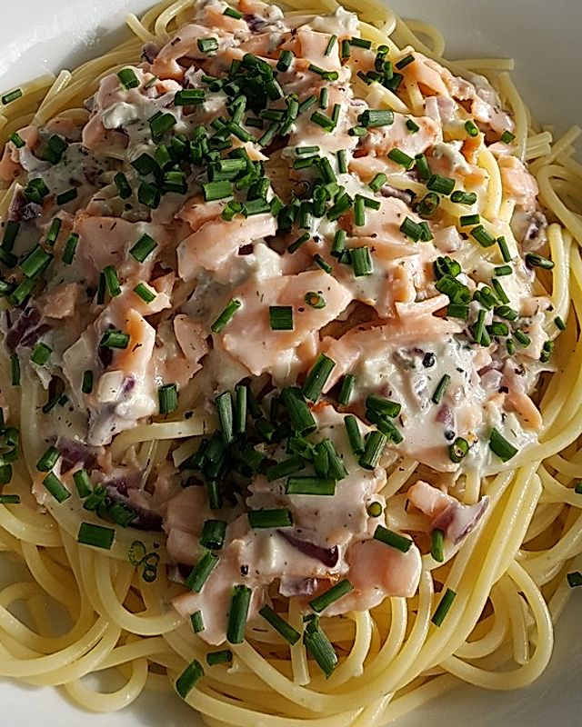 Spaghetti in Gorgonzola - Lachs - Sauce