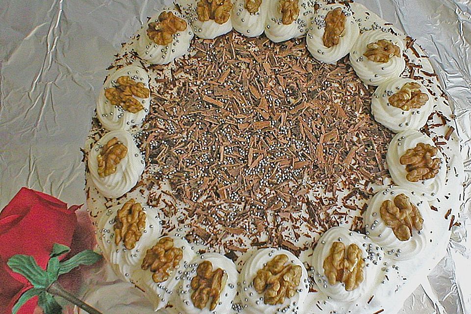 Walnuss - Grieß - Torte