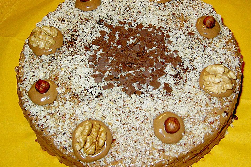 Walnuss - Grieß - Torte