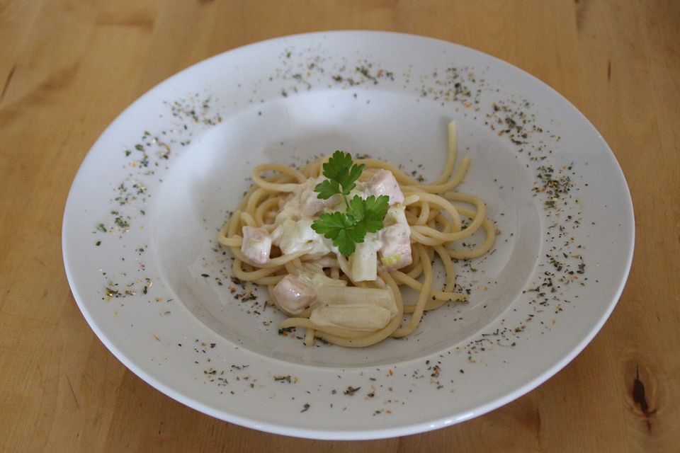 Spaghetti in Spargel-Weißwein-Soße