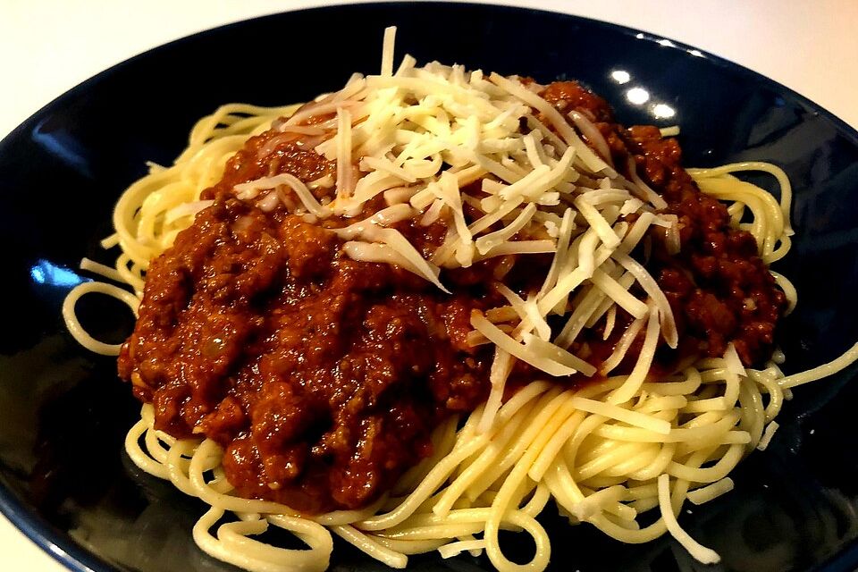 Bolognese - Sauce mit geriebenen Möhren