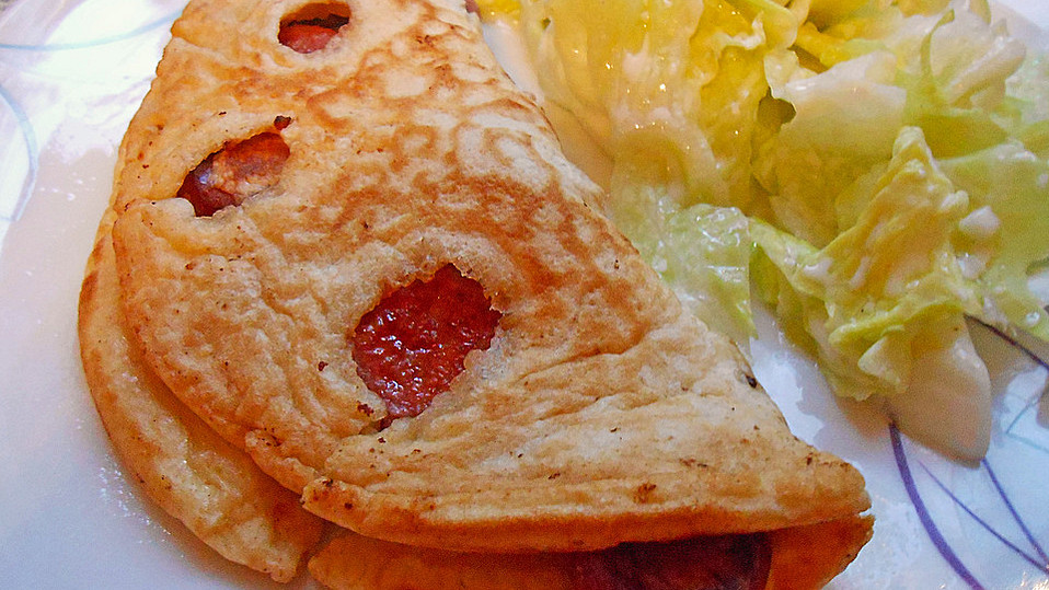 Westfälische Mettwurst-Pfannkuchen mit Salat von Rike2