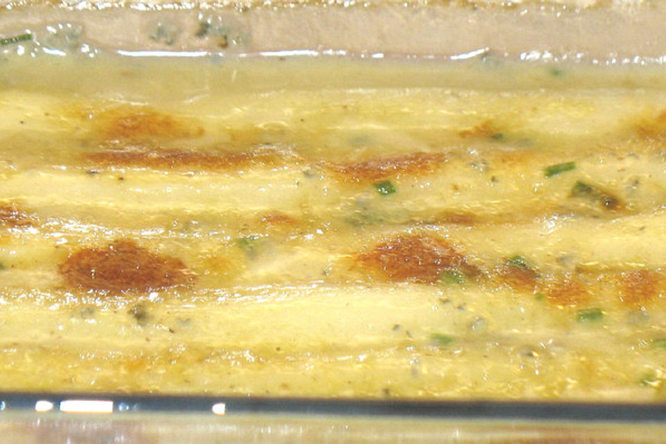 Gratinierter Spargel mit Gorgonzolasauce