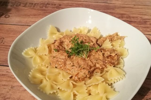 Thunfisch - Schmand - Pasta von mjamm| Chefkoch