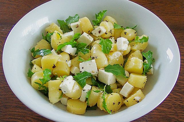 Kartoffelsalat mit Rucola und Fetakäse von jankuci| Chefkoch