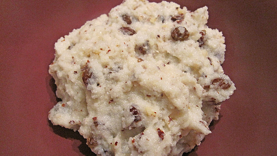 Grießbrei mit Nüssen und Rosinen von erdbeertoertchen3 Grießbrei mit Nüssen und Rosinen von erdbeertoertchen3