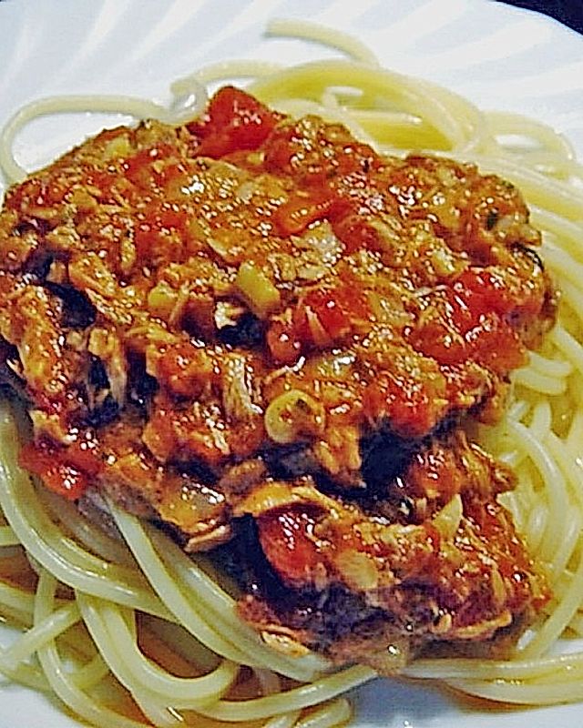 Spaghetti mit Tomaten - Thunfischsoße