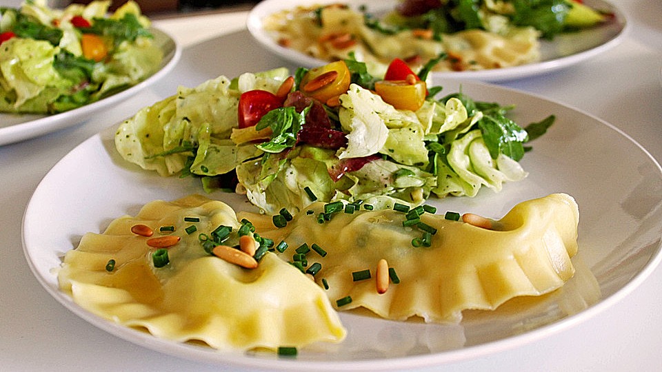 Ravioli Mit Spinat Ricotta In Salbei Butter Von Ischilein Chefkoch