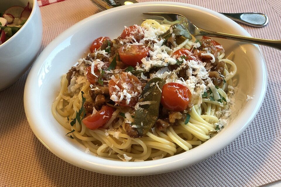 Spaghetti mit Salbei - Nuss - Butter