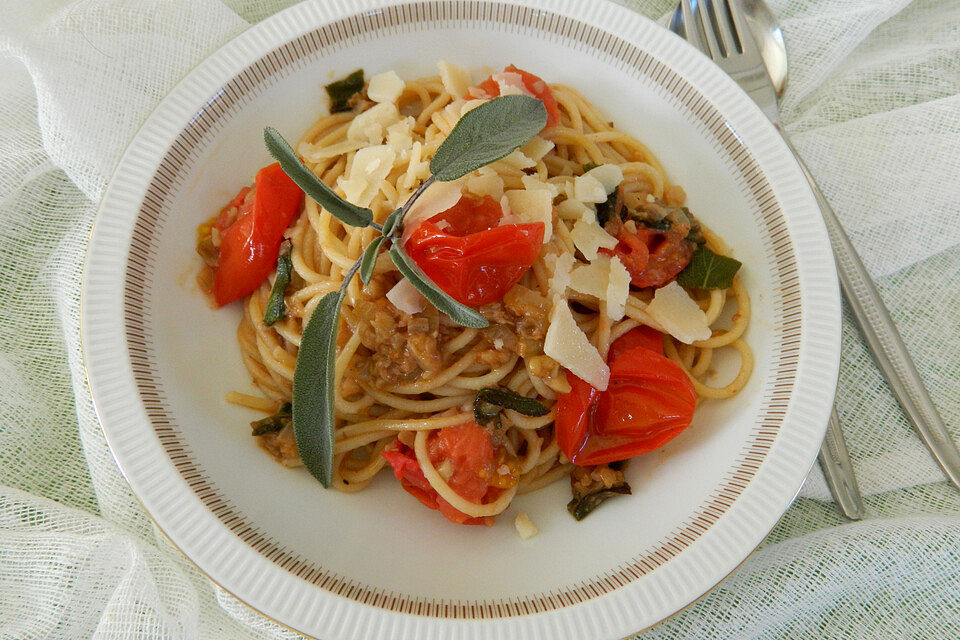 Spaghetti mit Salbei - Nuss - Butter