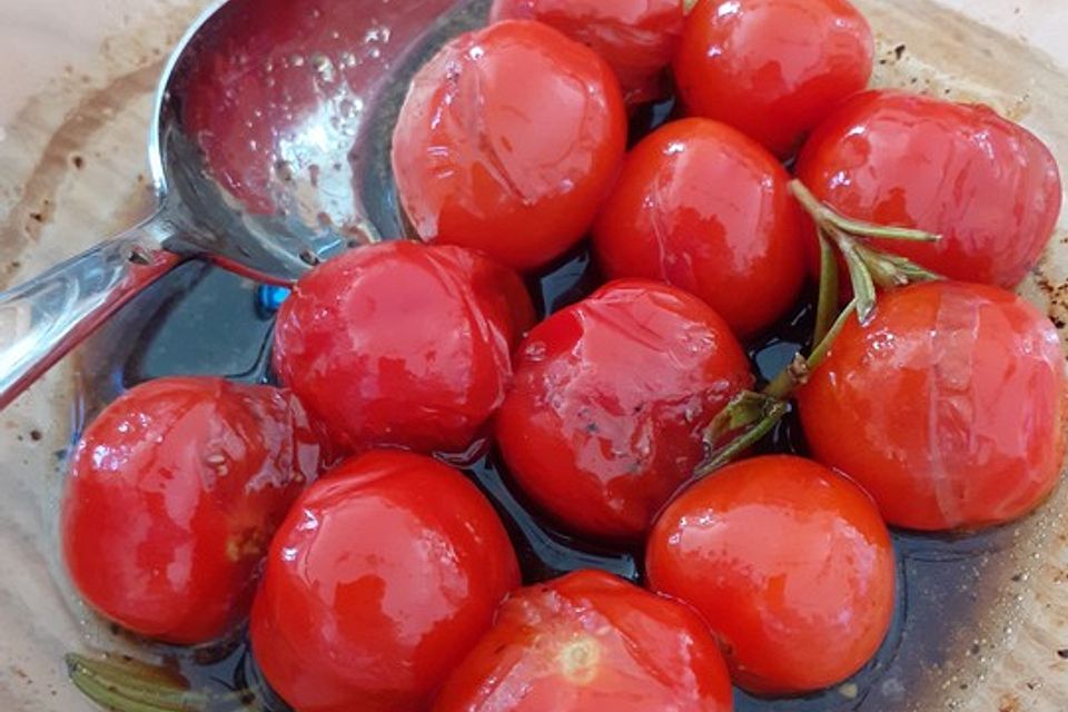 Marinierte Kirschtomaten aus dem Backofen