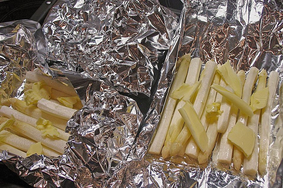 Spargel mit Maracuja - Vinaigrette und Garnelen