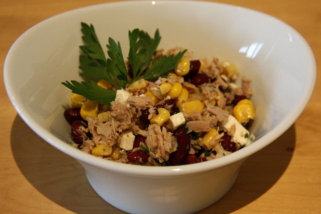 Thunfischsalat mit Kidneybohnen, Mais und Feta von exacum| Chefkoch