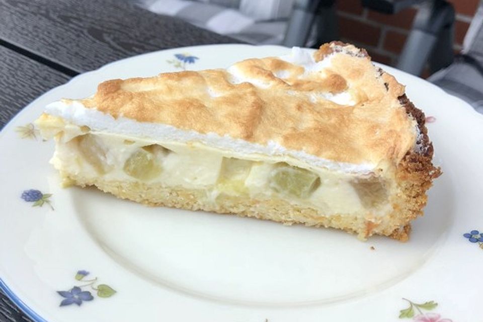 Rhabarberkuchen mit Pudding