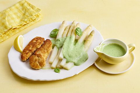 Spargel in Basilikum-Spargel-Sauce von pauline-1953| Chefkoch