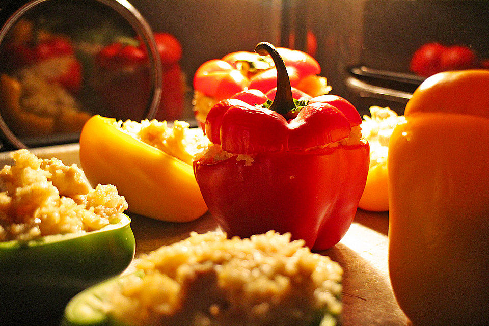 Paprika mit Geflügel-Curry-Füllung